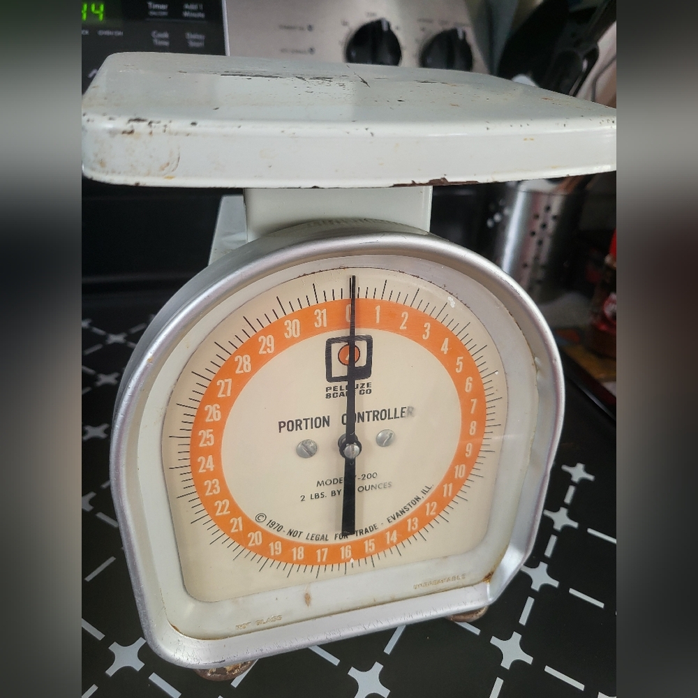Vintage 1977 Pelouze Portion Controller Kitchen Scale